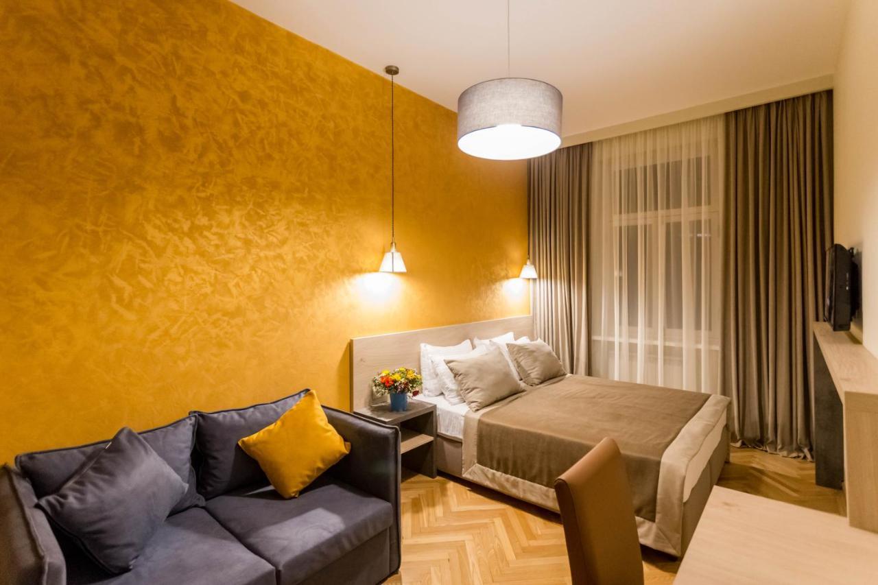 Luxury 3 Bedroom Apartment By Freedom Square City Center Tbilisi Eksteriør billede