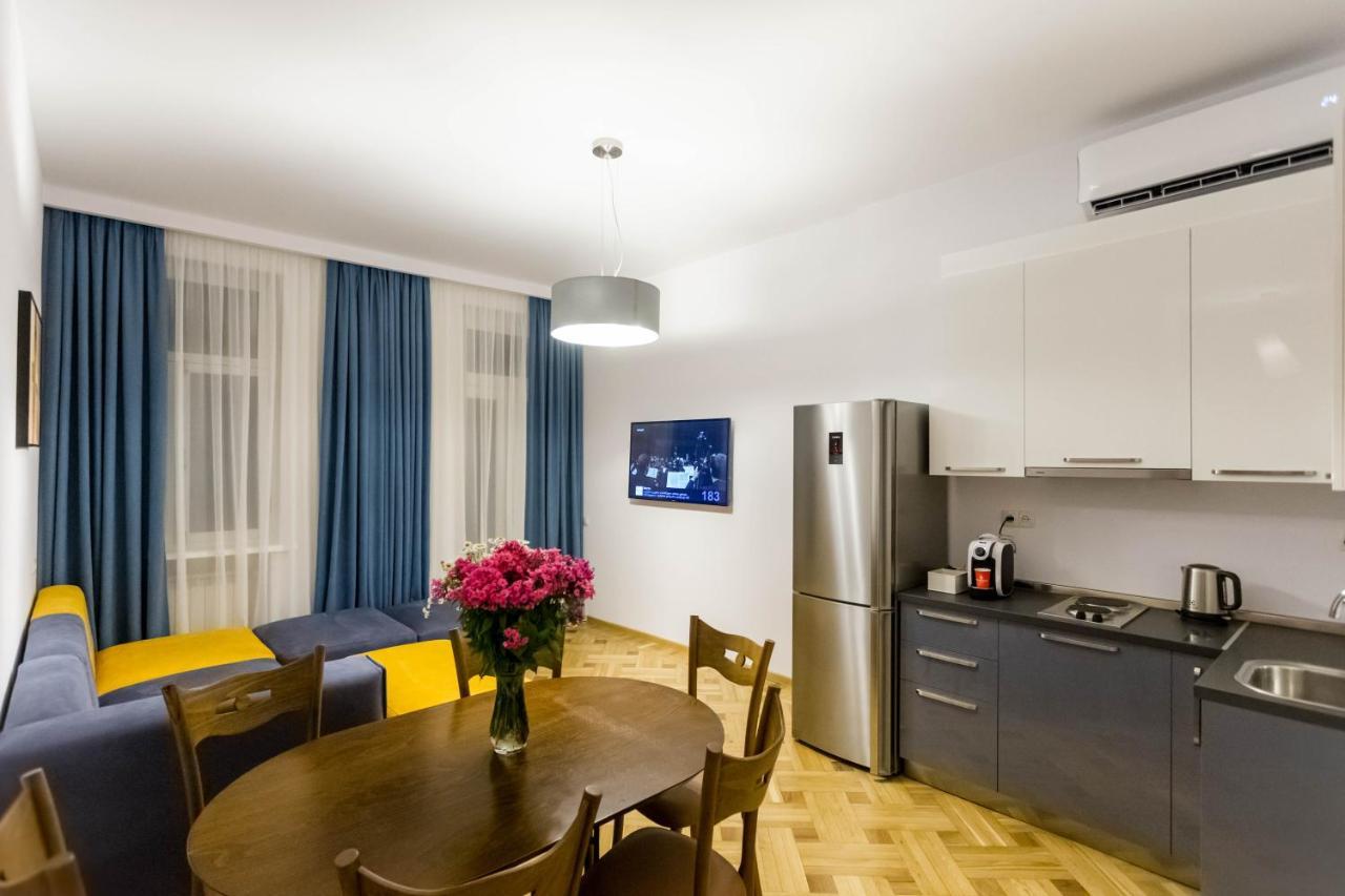 Luxury 3 Bedroom Apartment By Freedom Square City Center Tbilisi Eksteriør billede