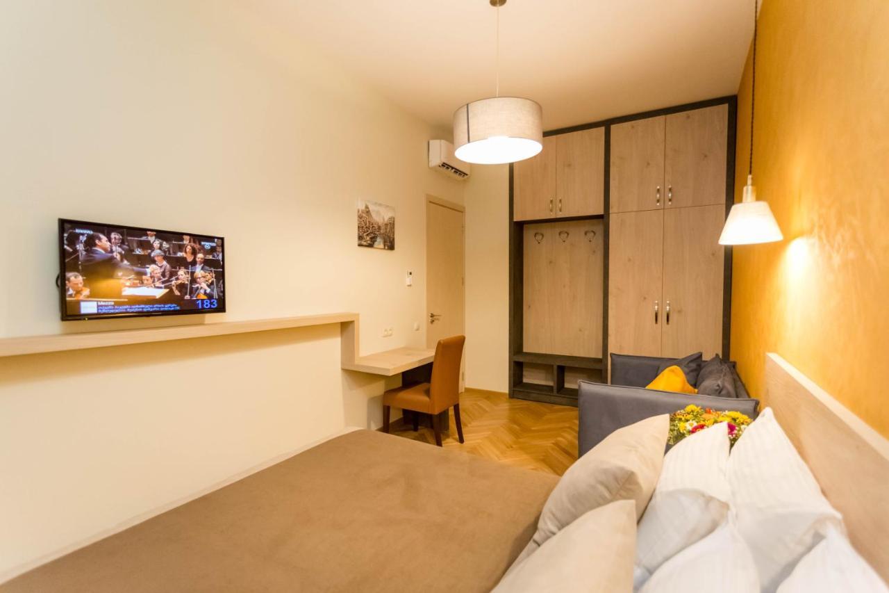 Luxury 3 Bedroom Apartment By Freedom Square City Center Tbilisi Eksteriør billede