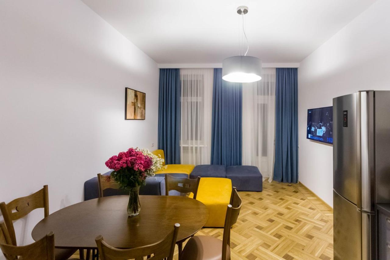 Luxury 3 Bedroom Apartment By Freedom Square City Center Tbilisi Eksteriør billede