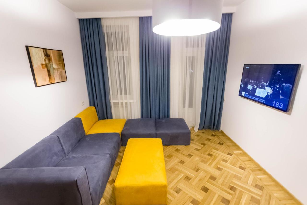 Luxury 3 Bedroom Apartment By Freedom Square City Center Tbilisi Eksteriør billede